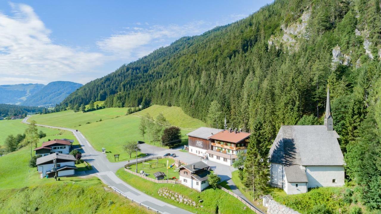 Готель Gasthof St. Adolari Занкт-Ульріх-ам-Піллерзе Екстер'єр фото